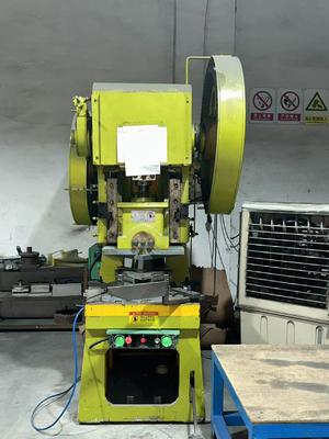 Dobra cena CNC Servo Punch Press 1250 kN Force for Sheet Metal Fabrication w Internecie