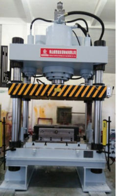Specjalistyczna prasa hydrauliczna do prasowania i formowania profilów aluminiowych