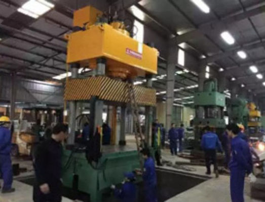 Maszyna do prasowania hydraulicznego do automatyzowanego dużych obszaru metalowego składnika stołu roboczego Servo rozciągające urządzenia z sterowaniem