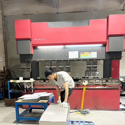 Maszyna do gięcia płytek ze stali nierdzewnej z precyzją CNC-Plasma-Cut dla wysokiej klasy zlewów ręcznych