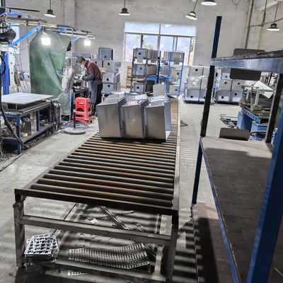 Wielofunkcyjna ręczna linia produkcyjna umywalki