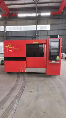 Duża, wysokiej mocy, precyzyjna maszyna do cięcia laserowego blach metalowych CNC o mocy 3 kW