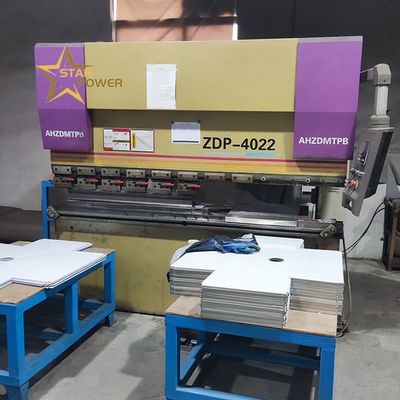 Linia produkcyjna automatycznej gięcia