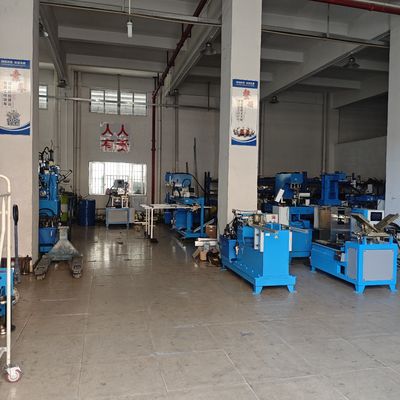 Cała automatyczna linia produkcyjna zlewu ręcznego jest zintegrowana