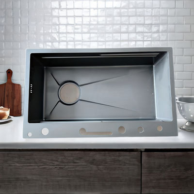 Szary ściankowy zlew kuchenny dla nowoczesnych kuchni