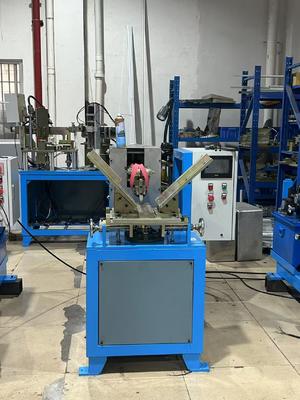 Maszyna do szlifowania wzdłużnego, z wewnętrznym okrągłym kątem