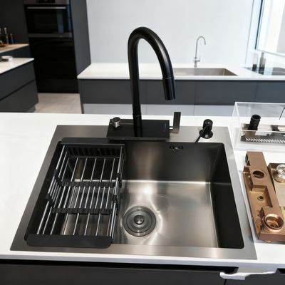 800mm Dwukomorowy Zlew Kuchenny Ze Stali Nierdzewnej z Wykończeniem Szczotkowanym, Podkładkami Wyciszającymi i Odpływem Z Tyłu | Dostępna Niestandardowa Głębokość Komory | Dostępna Niestandardowa Grubość Stali