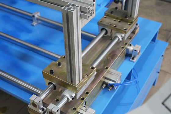 CNC Automatyczna nieregularna płaska spawarka laserowa z płaskim zlewem do produkcji bezproblemowych zlewów kuchennych